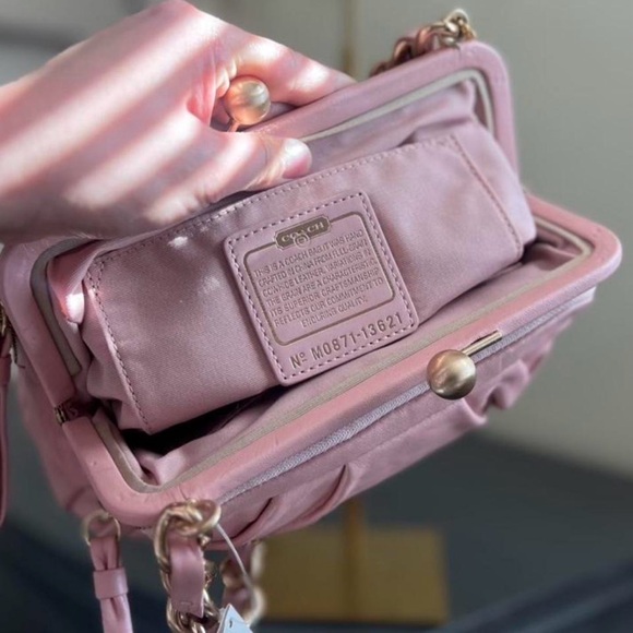 Coach Blush Pink Shoulder Bag - Picture 7 of 7